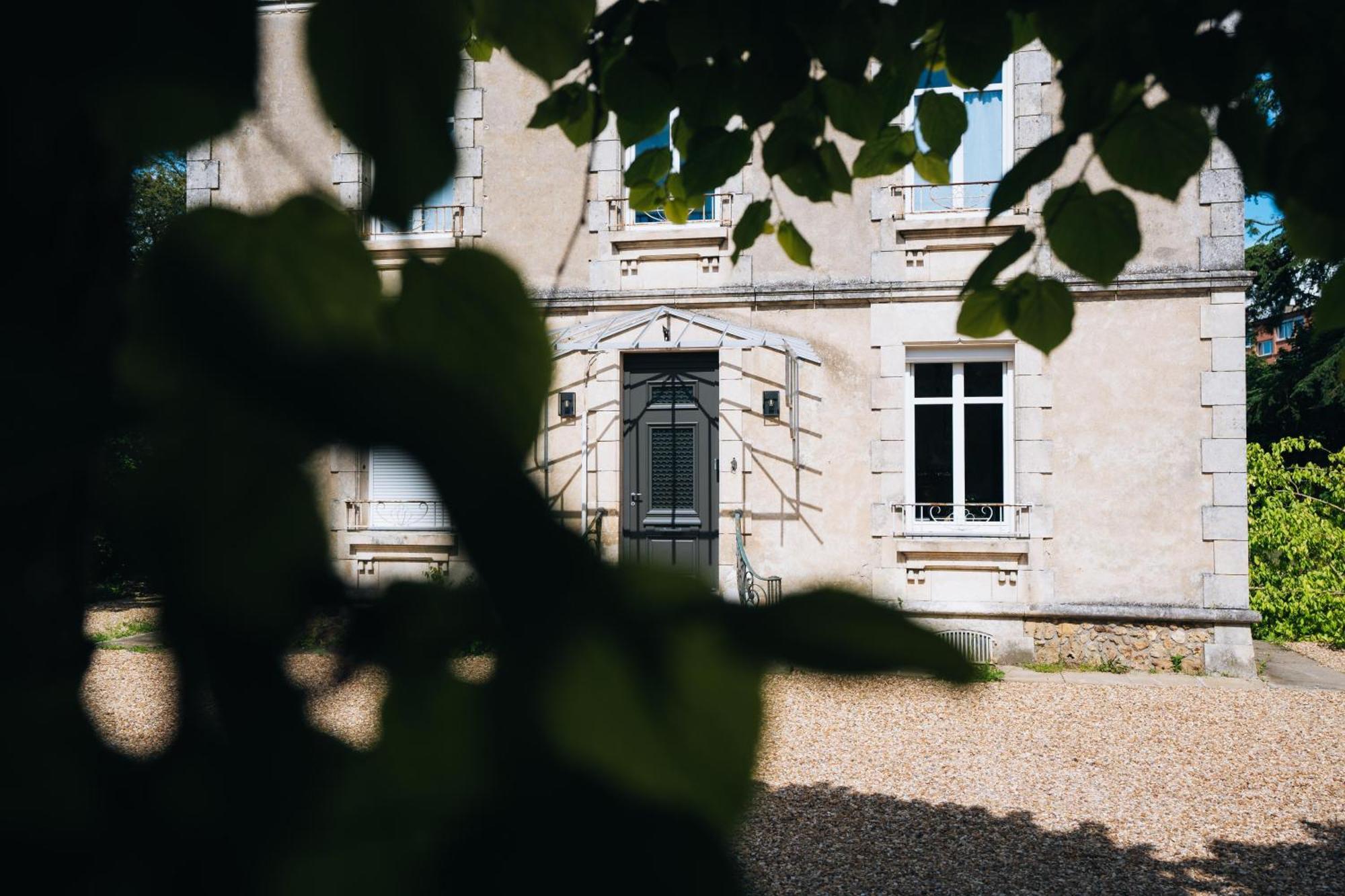 La Marjolaine - Demeure D'Hotes - Service Para-Hoteiier - Premium Châteauroux Buitenkant foto